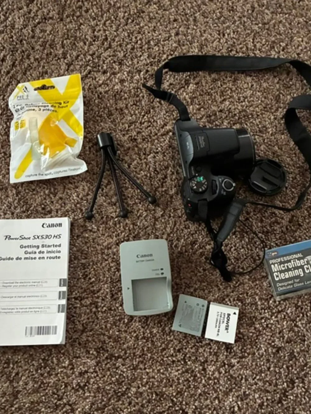 Canon Powershot SX530HS Black Point and Shoot Digital Camera w Bag with Charger